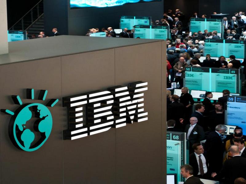 IBM приостанавливает подбор персонала на позиции, которых может заменить ИИ